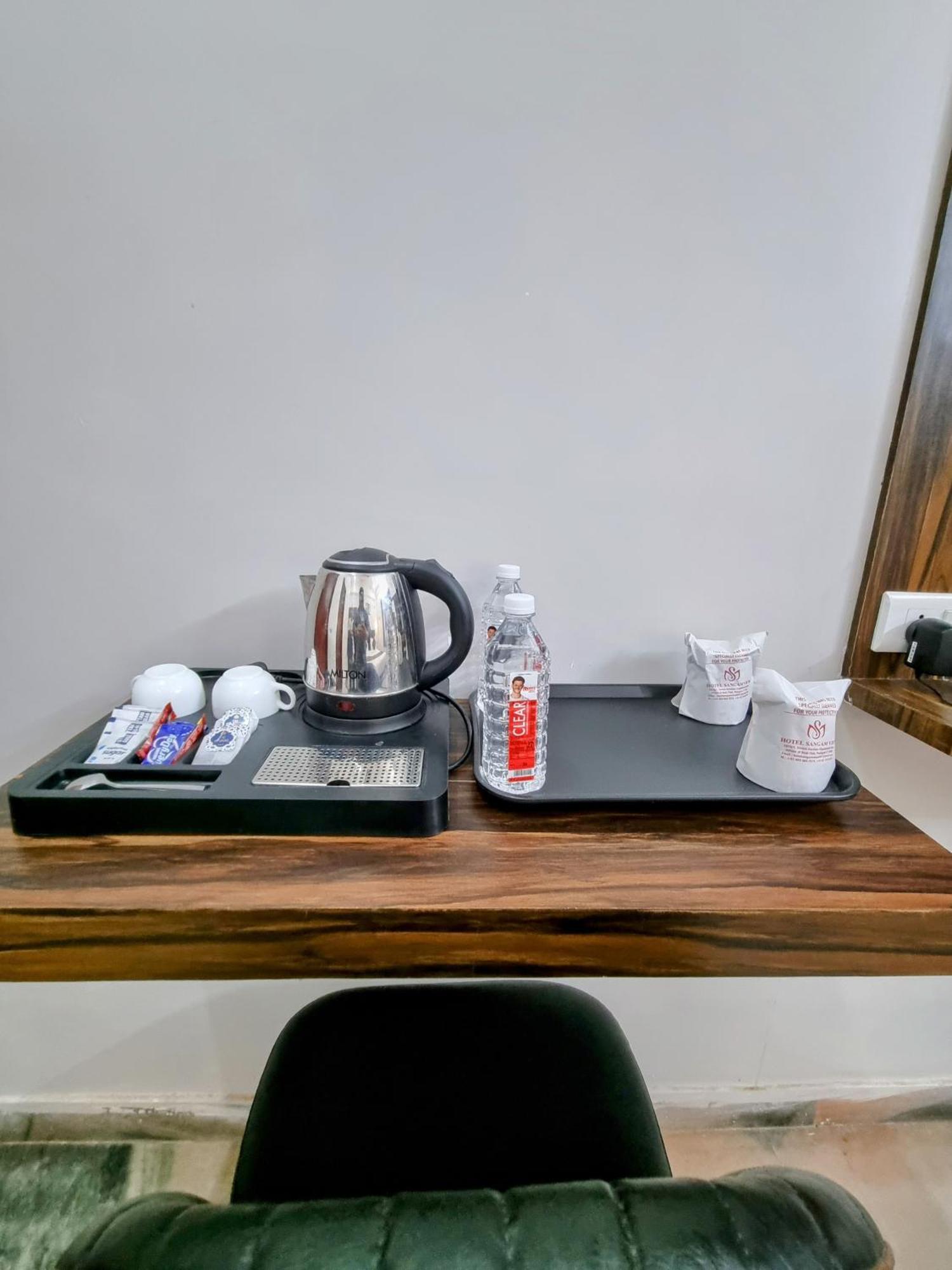 Allāhābād Junction Hotel Sangam View מראה חיצוני תמונה