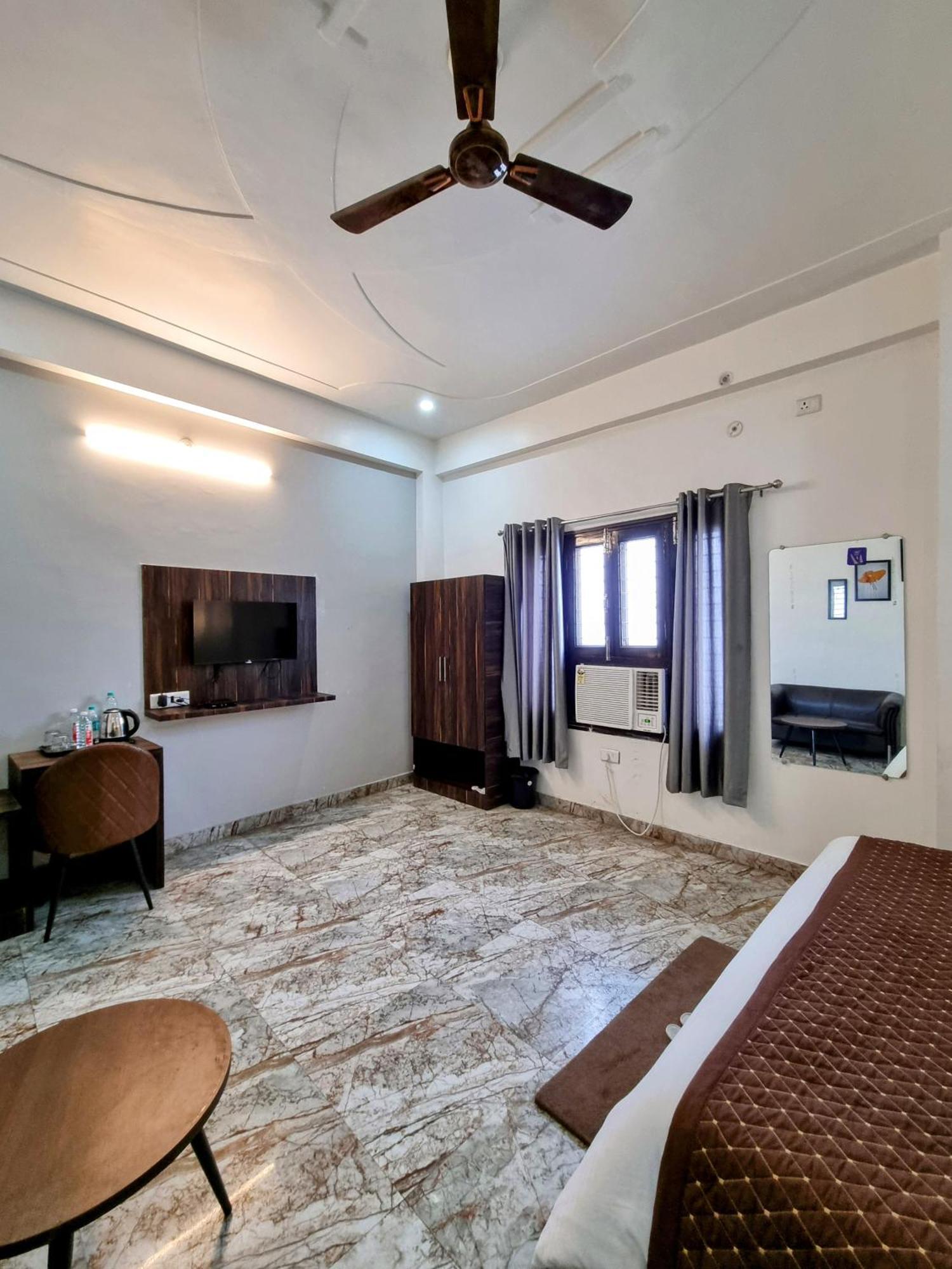 Allāhābād Junction Hotel Sangam View מראה חיצוני תמונה