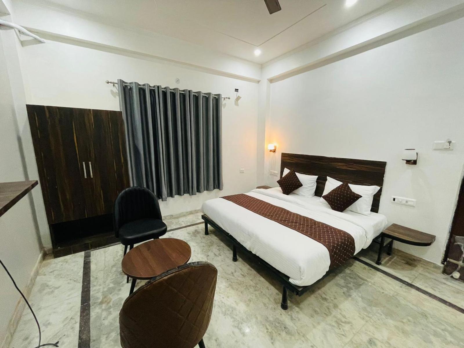 Allāhābād Junction Hotel Sangam View מראה חיצוני תמונה