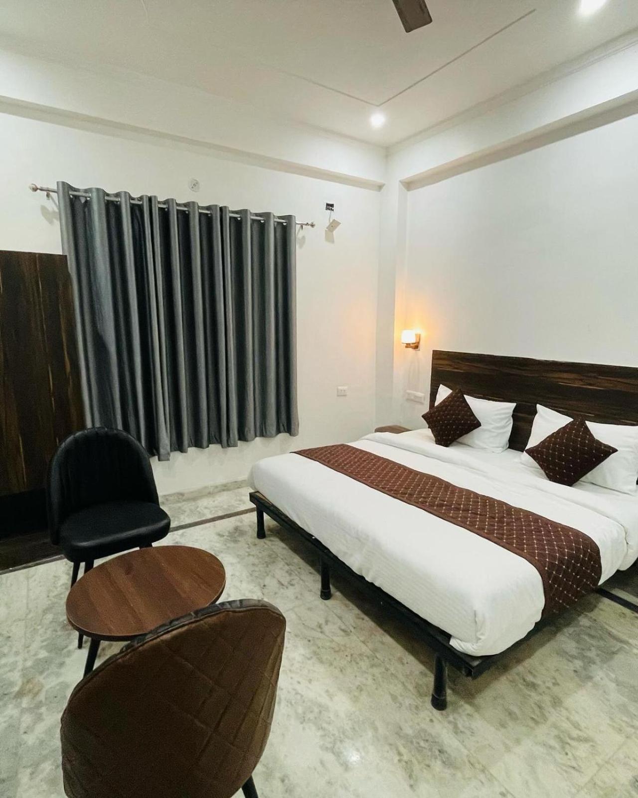 Allāhābād Junction Hotel Sangam View מראה חיצוני תמונה